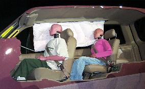 Ford unveils curtain-type airbag